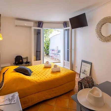 Le Fangassier Hotel 2*