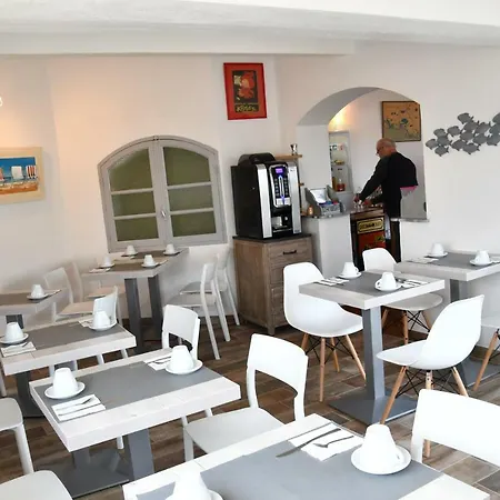 Hotel Le Fangassier 2*